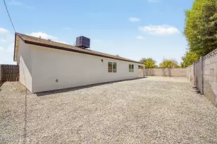 3010 W Country Gables Dr, Phoenix, AZ 85053 - Photo 36