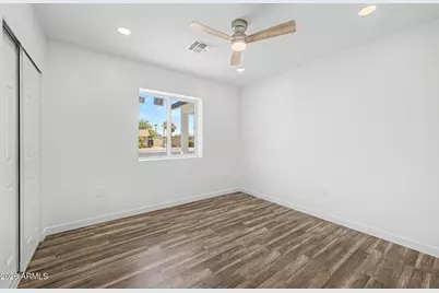 3010 W Country Gables Drive, Phoenix, AZ 85053 - Photo 28