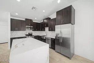 3010 W Country Gables Dr, Phoenix, AZ 85053 - Photo 14