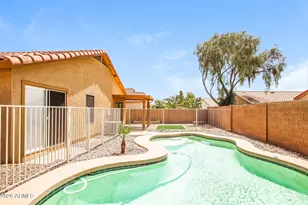 15753 W Gelding Dr, Surprise, AZ 85379 - Photo 2
