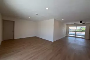 16005 N Nicklaus Ln, Sun City, AZ 85351 - Photo 16