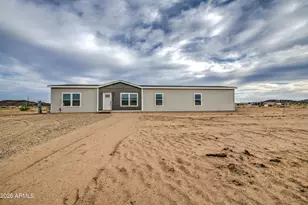 39117 W Maldonado Rd, Tonopah, AZ 85354 - Photo 2