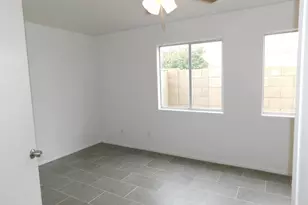 2874 W Muriel Dr, Phoenix, AZ 85053 - Photo 10