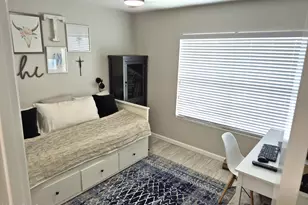 633 E Ironwood Dr, Chandler, AZ 85225 - Photo 18