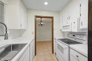 13622 N 98th Ave, Sun City, AZ 85351 - Photo 10