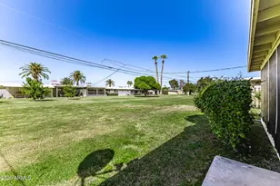 10752 W Peoria Ave, Sun City, AZ 85351 - Photo 18