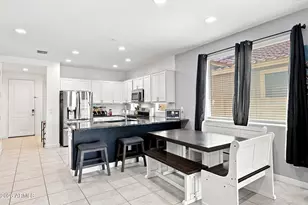 2208 W Dunbar Dr, Phoenix, AZ 85041 - Photo 10