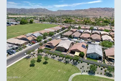 2208 W Dunbar Drive, Phoenix, AZ 85041 - Photo 32