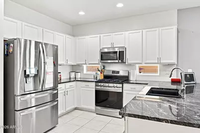 2208 W Dunbar Drive, Phoenix, AZ 85041 - Photo 6