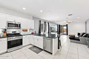 2208 W Dunbar Dr, Phoenix, AZ 85041 - Photo 4