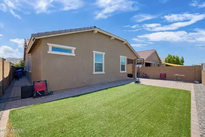 2208 W Dunbar Drive, Phoenix, AZ 85041 - Photo 28
