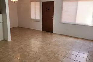 4266 N 68th Dr, Phoenix, AZ 85033 - Photo 2