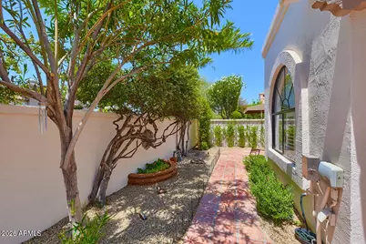 10075 E Turquoise Avenue, Scottsdale, AZ 85258 - Photo 30