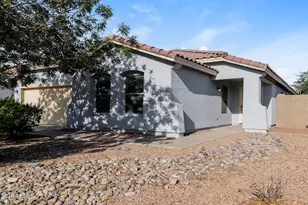 1877 N Greenway Ln, Casa Grande, AZ 85122 - Photo 2
