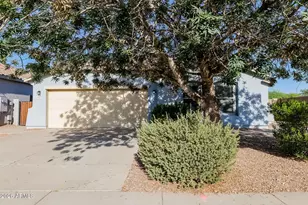 1877 N Greenway Ln, Casa Grande, AZ 85122 - Photo 1