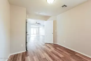 1877 N Greenway Ln, Casa Grande, AZ 85122 - Photo 10