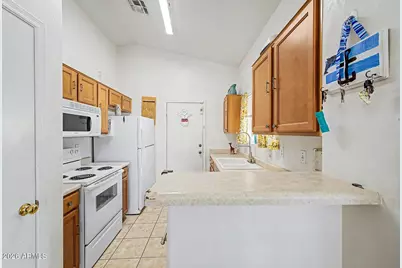 1313 E 10th Place, Casa Grande, AZ 85122 - Photo 4