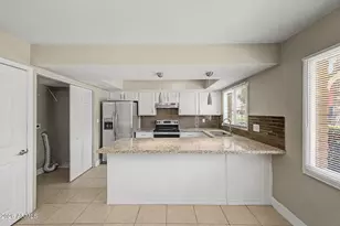 4338 W Maryland Ave, Glendale, AZ 85301 - Photo 10