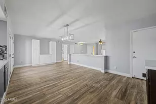 5707 W Cholla St, Glendale, AZ 85304 - Photo 8