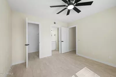 7001 S 41st Street, Phoenix, AZ 85042 - Photo 16