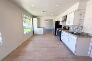 2027 W Corrine Dr, Phoenix, AZ 85029 - Photo 2