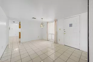 3039 E Windrose Dr, Phoenix, AZ 85032 - Photo 4