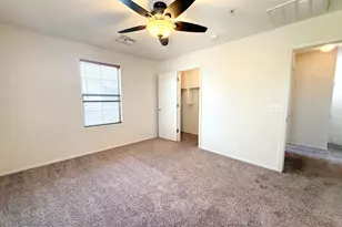 8198 W Groom Creek Rd, Phoenix, AZ 85043 - Photo 10