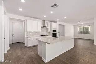 14789 W Lariat Trl, Surprise, AZ 85379 - Photo 2