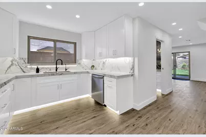 4760 W Wahalla Lane, Glendale, AZ 85308 - Photo 6