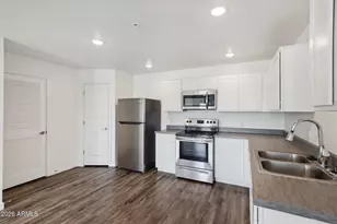 12945 W Greenway Rd, El Mirage, AZ 85335 - Photo 42