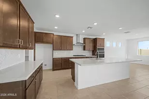 17467 W Saguaro Vis Dr, Surprise, AZ 85387 - Photo 2