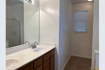 2186 W Agrarian Hills Drive, San Tan Valley, AZ 85144 - Photo 4