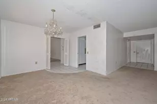 9719 W Newport Dr, Sun City, AZ 85351 - Photo 10