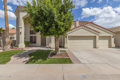 589 N Acacia Drive, Gilbert, AZ 85233 - Photo 1