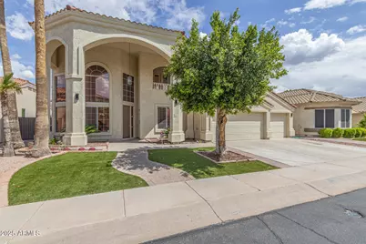 589 N Acacia Drive, Gilbert, AZ 85233 - Photo 2