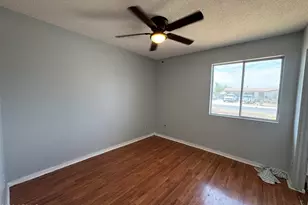 8428 W Glenrosa Ave, Phoenix, AZ 85037 - Photo 18