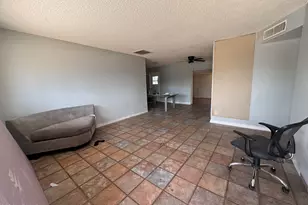 8428 W Glenrosa Ave, Phoenix, AZ 85037 - Photo 4