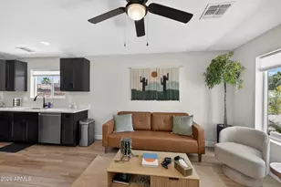 1724 S 1st St, Phoenix, AZ 85004 - Photo 12