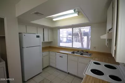 10815 N 15th Lane #Apt 1, Phoenix, AZ 85029 - Photo 4