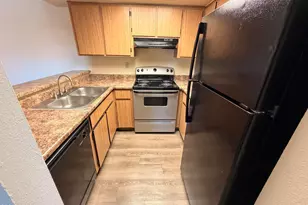 825 S River Dr, Tempe, AZ 85281 - Photo 4