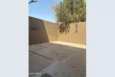 4269 N 68th Drive, Phoenix, AZ 85033 - Photo 8