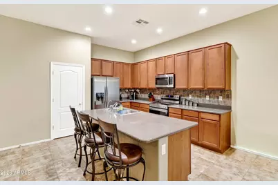 18210 W Rimrock Street, Surprise, AZ 85388 - Photo 12