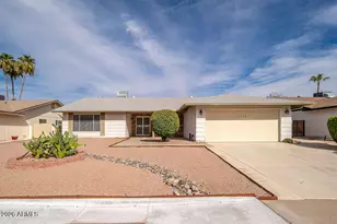 11445 S Iroquois Dr, Phoenix, AZ 85044 - Photo 1