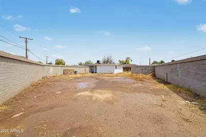 4542 N 50th Drive, Phoenix, AZ 85031 - Photo 52