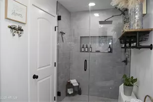 13020 N 77th Ave, Peoria, AZ 85381 - Photo 24