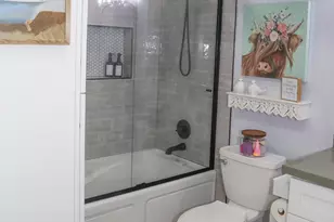 13020 N 77th Ave, Peoria, AZ 85381 - Photo 42