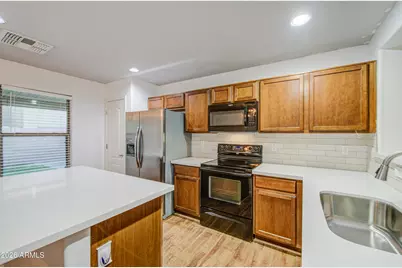 18535 W Udall Drive, Surprise, AZ 85374 - Photo 14