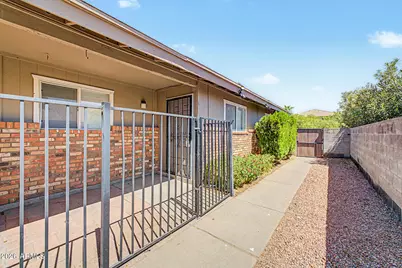 2931 E Beck Lane #4, Phoenix, AZ 85032 - Photo 12