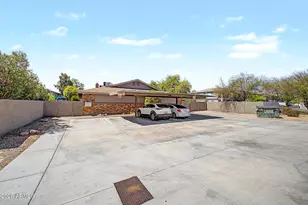 2931 E Beck Ln, Phoenix, AZ 85032 - Photo 16