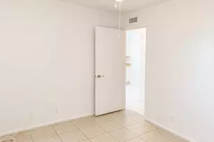 2931 E Beck Ln, Phoenix, AZ 85032 - Photo 8